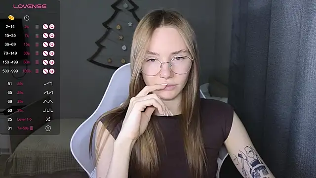 littlevildevil online show from January 12, 10:20 am