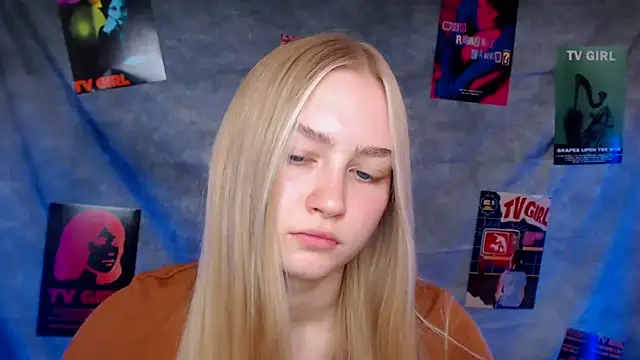 MademoiselleCl online show from September 25, 12:15 pm