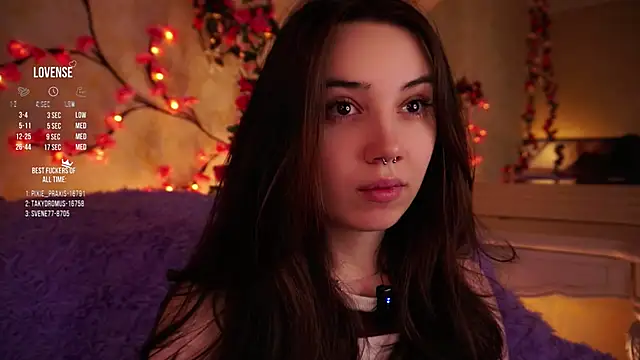 GillianDowdey online show from November 4, 2:49 am