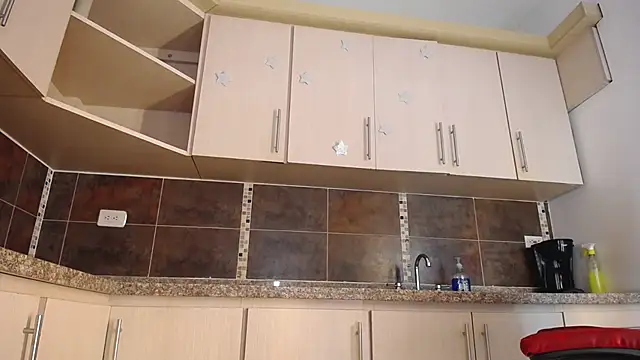 anna alvarez online show from March 2, 12:45 pm