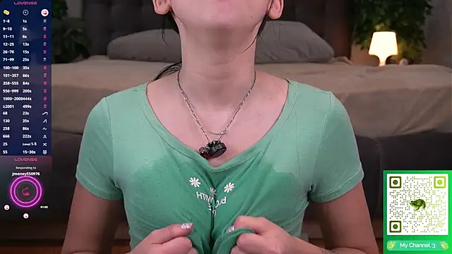 AislyEmbury online show from December 22, 6:05 am