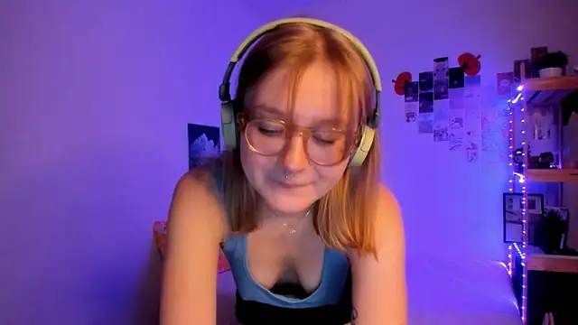 leazy peazy online show from November 25, 5:42 am