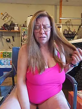 MsShelby40 online show from June 19, 10:46 pm