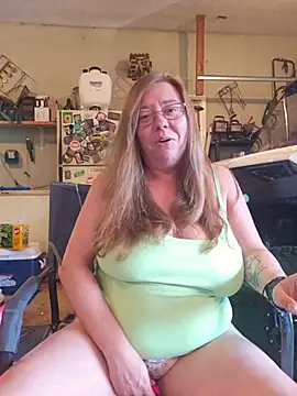 MsShelby40 online show from July 21, 10:10 pm