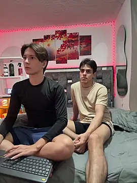 Alex and Fabian online show from May 1, 2:37 am