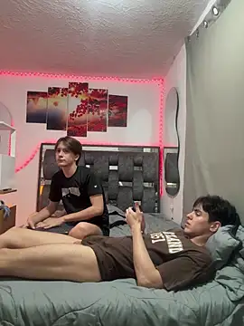 Alex and Fabian online show from May 2, 2:37 am