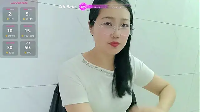 luoxuwen online show from April 30, 1:11 am