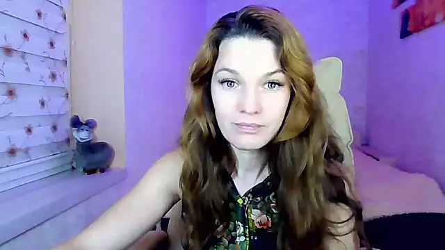 impossibleluna online show from November 7, 4:45 pm