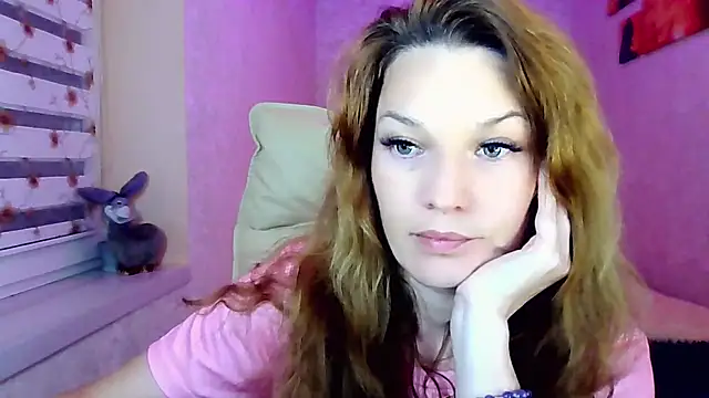 impossibleluna online show from July 24, 7:55 pm