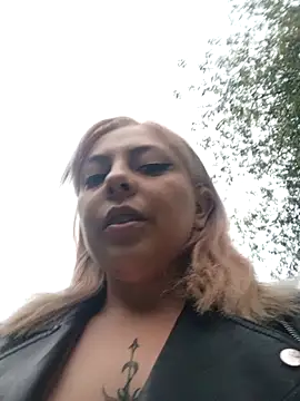 Snapshot of madelaine- chatting on September 8, 10:31 pm madelaine- online show from September 8, 10:31 pm