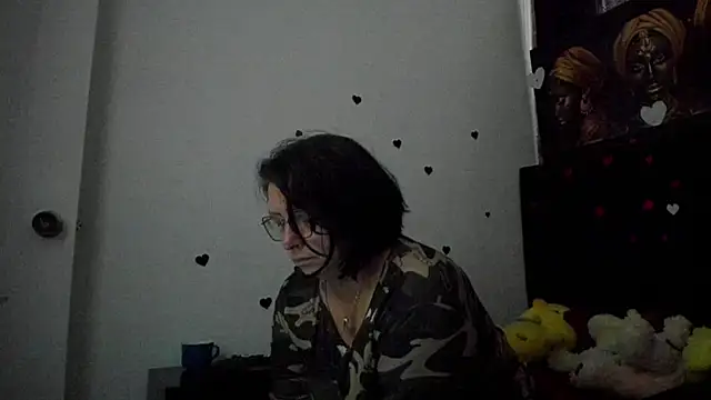 Evaaross 2345 online show from June 8, 12:39 pm