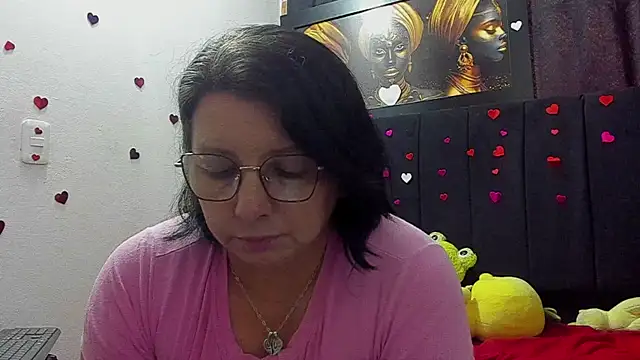 Evaaross 2345 online show from June 18, 8:03 pm