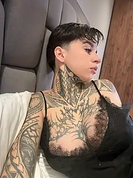 AliceShazaham  online show from June 26, 7:42 am