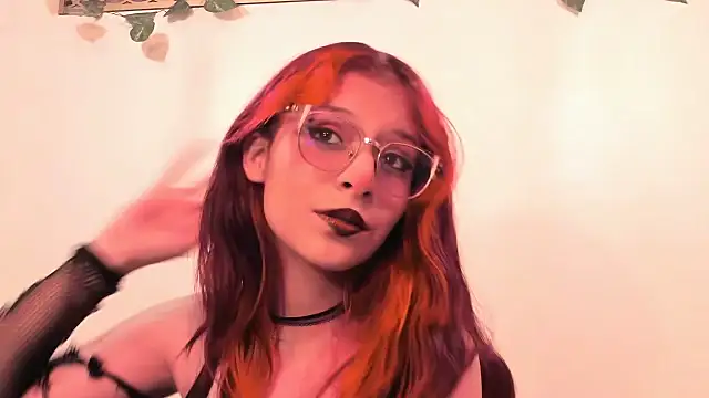 RedMeloddy online show from November 6, 11:54 pm