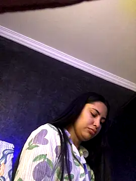estefania teen online show from October 17, 6:00 pm