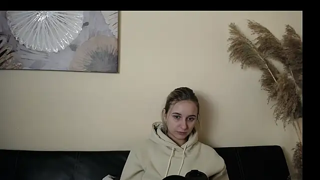  Nicole new online show from November 13, 12:59 pm