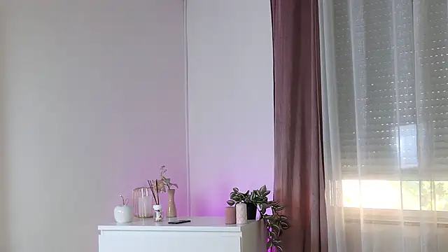 BelleSkye online show from July 7, 7:23 am