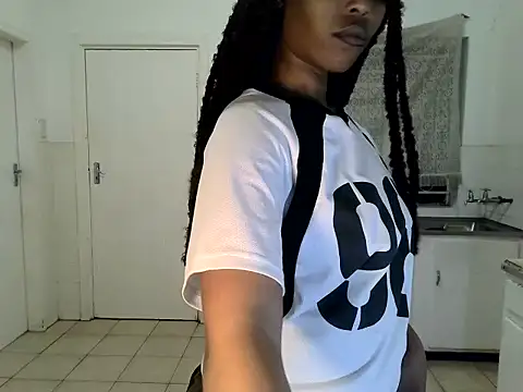 ReginaStar16 online show from July 7, 6:32 pm
