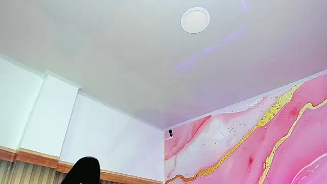 Daisy  rose online show from June 16, 2:56 am