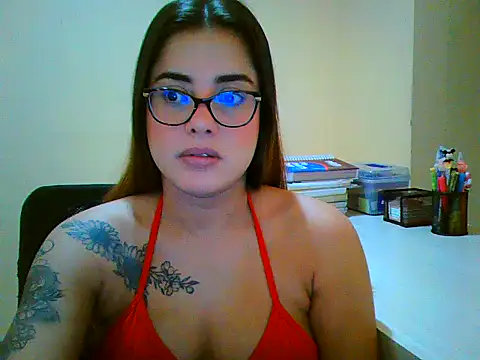 maliamiller online show from February 23, 12:33 am