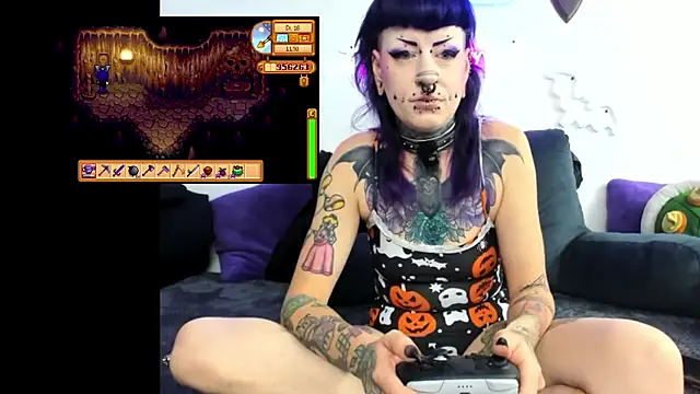 Purple Coffin666 online show from July 26, 2:36 pm