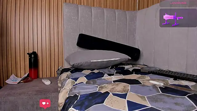 Snapshot of celeste_jhons chatting on October 21, 7:07 pm celeste jhons online show from October 21, 7:07 pm