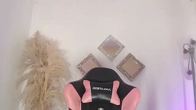 kattadoll online show from July 23, 2:36 pm