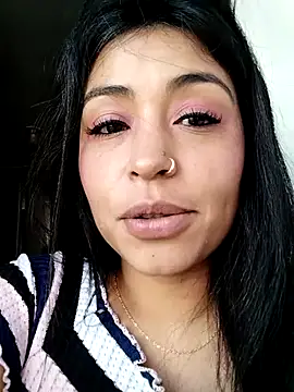 Aisha 09 online show from May 6, 1:37 pm