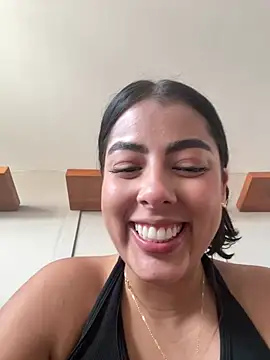 DakotaShelby online show from May 6, 7:40 pm