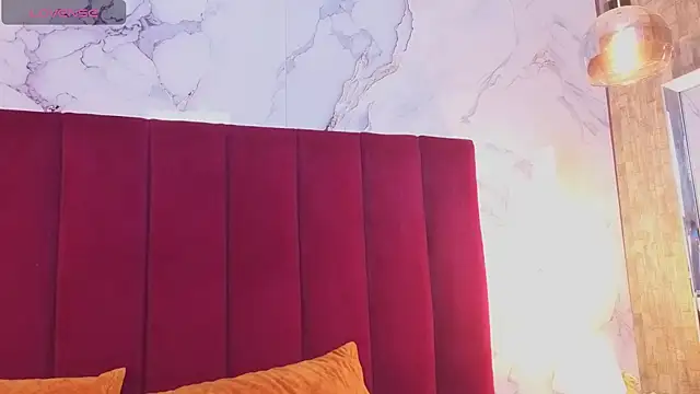 JESSYCORTES online show from August 2, 3:31 am