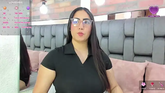 JESSYCORTES online show from June 5, 2:26 am