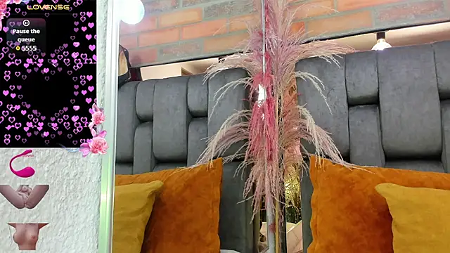 JESSYCORTES online show from February 9, 10:12 pm