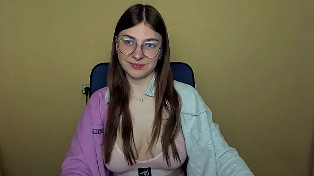 Luna Lush  online show from April 27, 11:29 am
