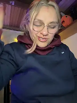 SophiaWeestt99 online show from February 5, 4:15 am