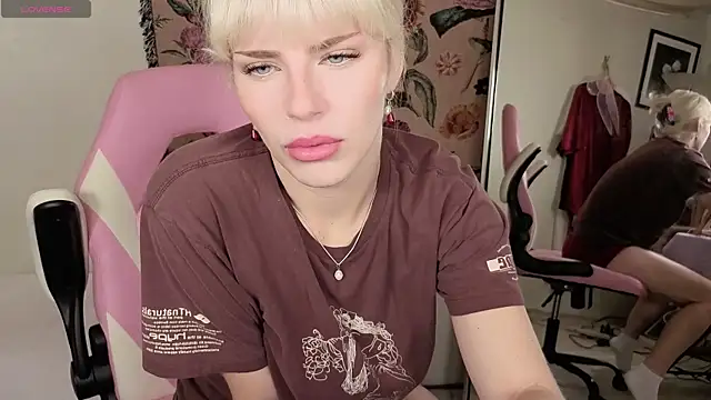 SirenitySirenxx online show from September 19, 12:53 am