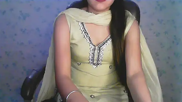 collage hoty online show from June 18, 10:09 am