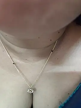 gaurika18 online show from February 28, 9:20 am