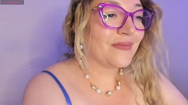 Naty Mature  online show from June 11, 12:32 am