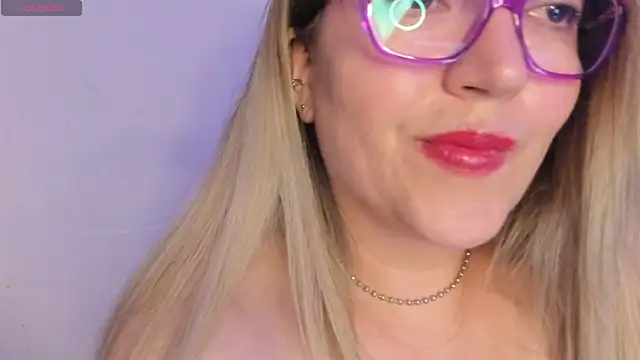 Naty Mature  online show from June 12, 3:14 am