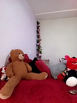 kymmgolden online show from February 17, 12:26 pm