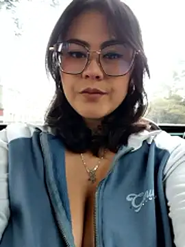 lara moon25 online show from January 15, 6:25 pm