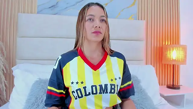 Mia Malkovaa  online show from July 7, 3:15 pm
