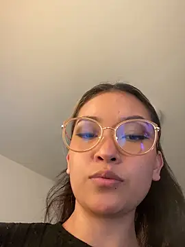 baby lizy online show from October 24, 8:49 pm