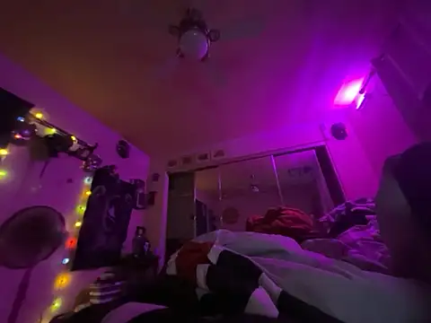 Johndoe2292 online show from September 27, 10:33 am