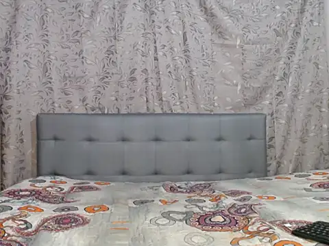 Soe Lara online show from February 14, 2:08 pm