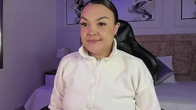 lyn adamns online show from October 12, 12:57 am