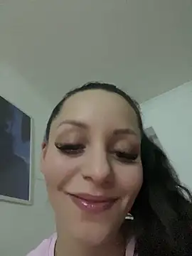 Chiara0102 online show from May 5, 10:46 pm