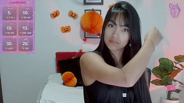 NatalyEscobar lx online show from October 21, 1:04 pm