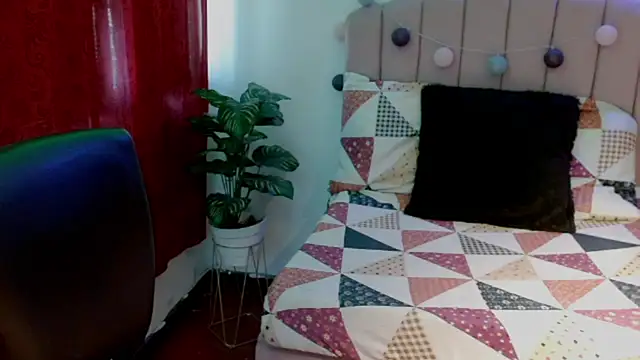 NatalyEscobar lx online show from July 27, 1:52 pm