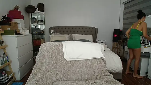 aya saki online show from March 18, 10:31 am